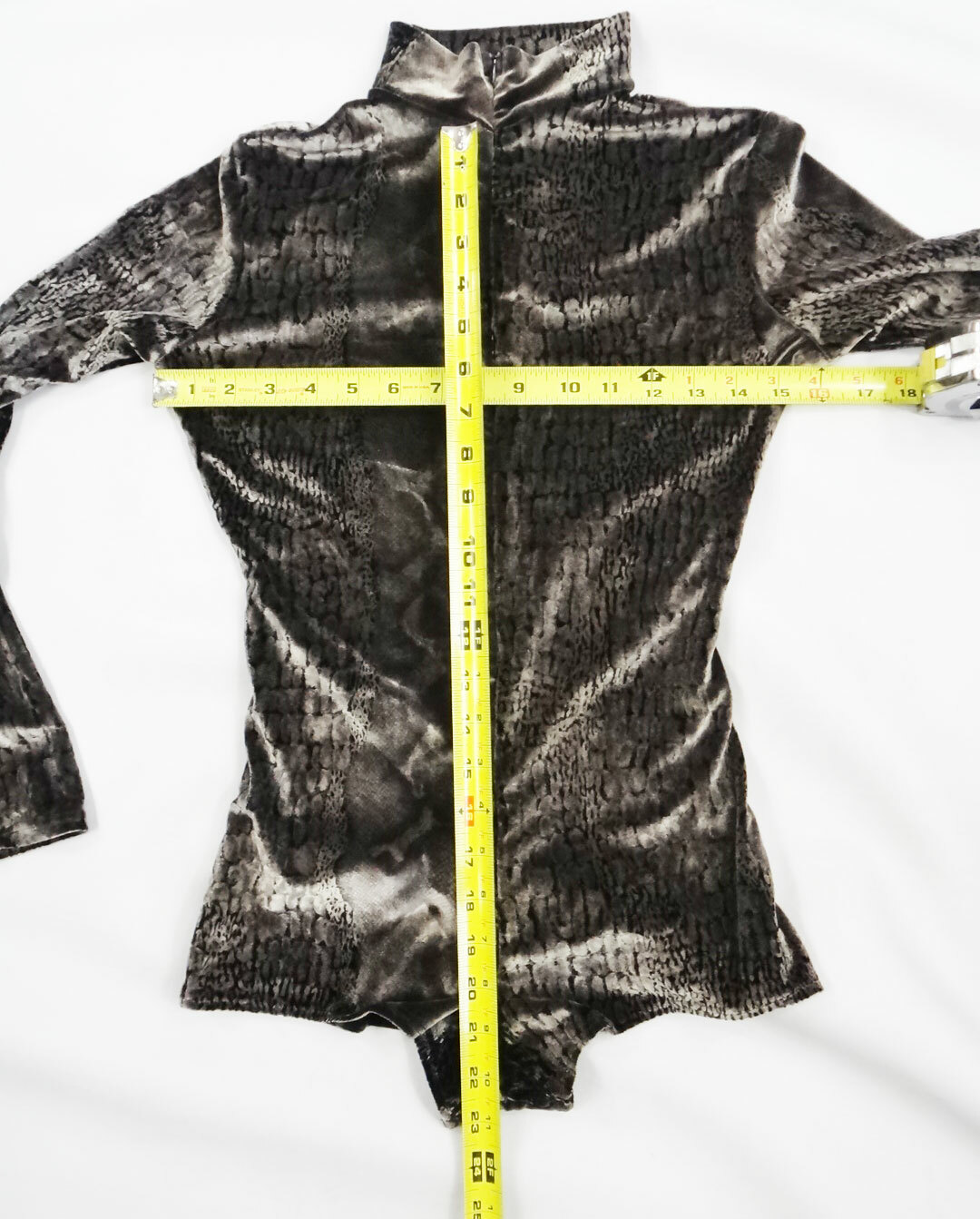 Velvet leotard dancewear long sleeve singlet SMALL Je TAIME snake skin front zip