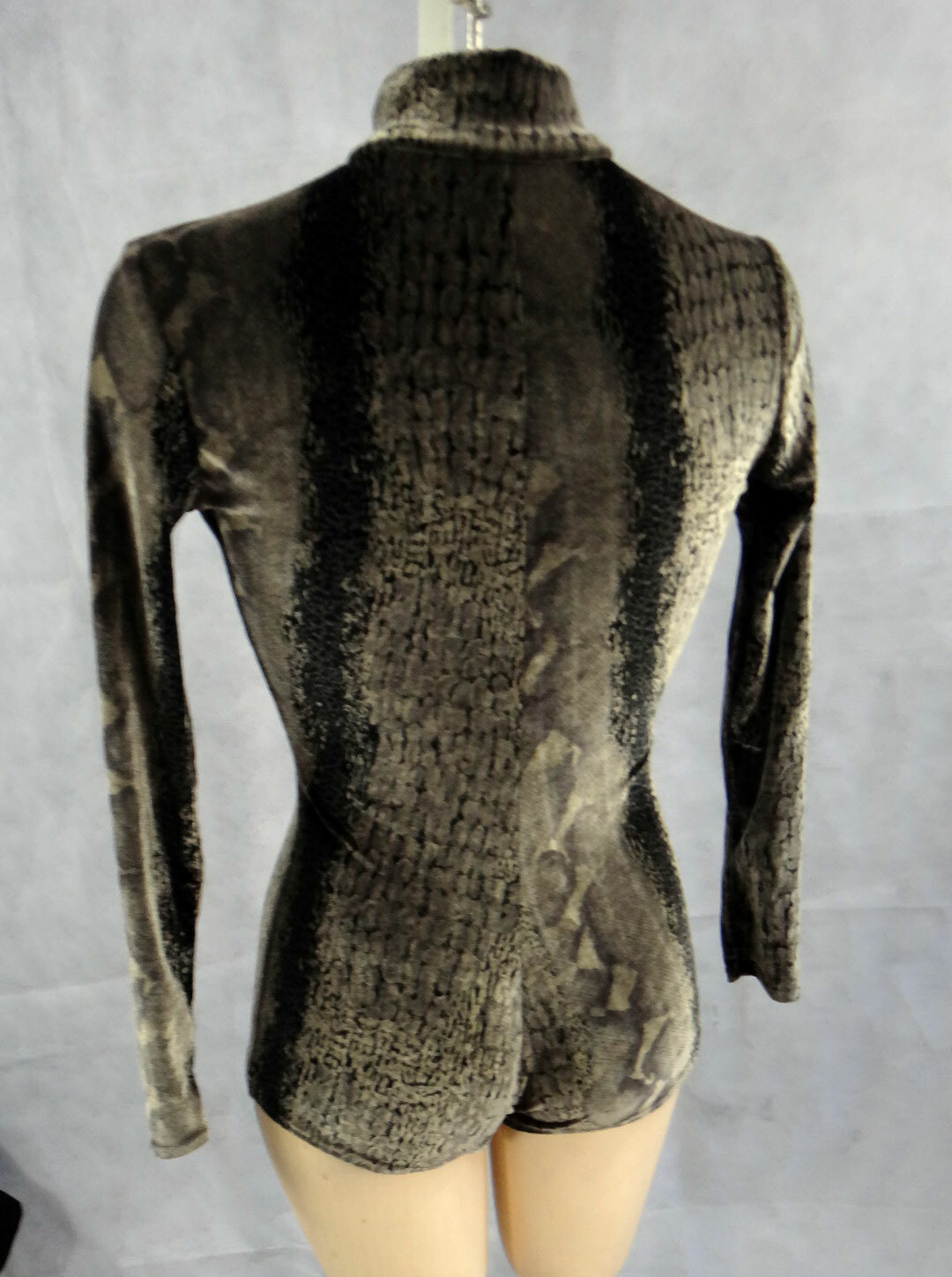 Velvet leotard dancewear long sleeve singlet SMALL Je TAIME snake skin front zip
