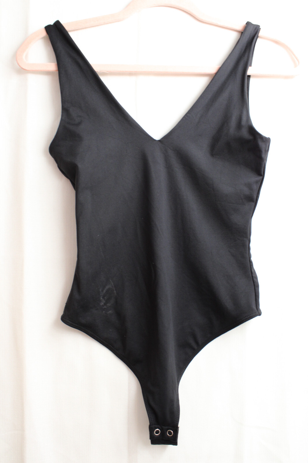 Women’s Black And Now This XS Polyester Sleeveless T Back Snap Leotard V Neck