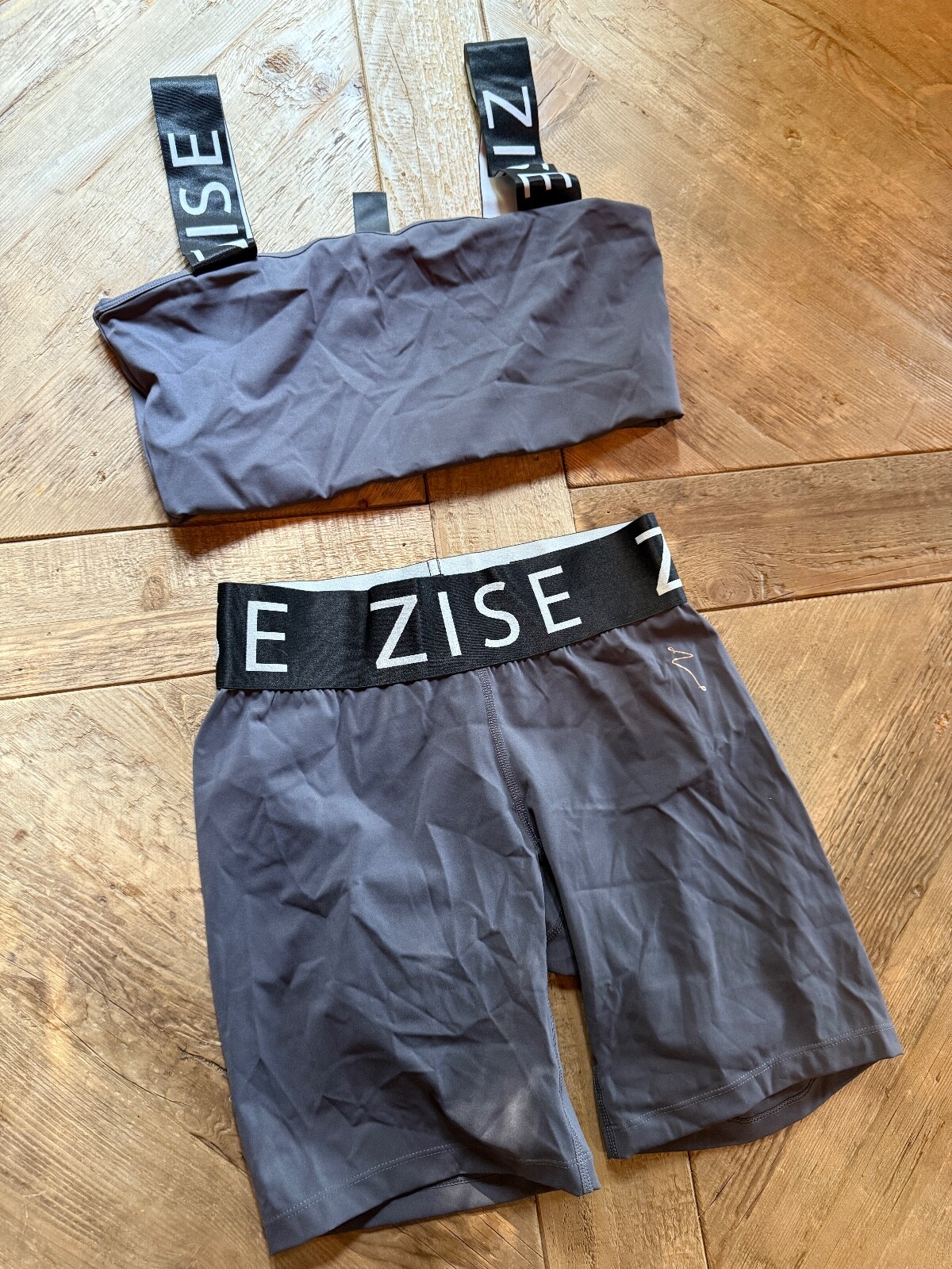BLOCH ZISE – EXCELLENT CONDITION – ADULT SMALL – FREE SHIPPING!