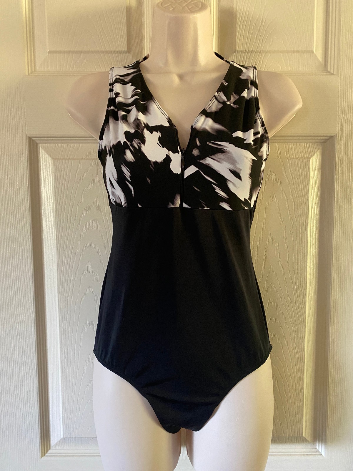 Eleve Leotard Adult Medium Black White Zip Front Mesh Cutout Back Dance