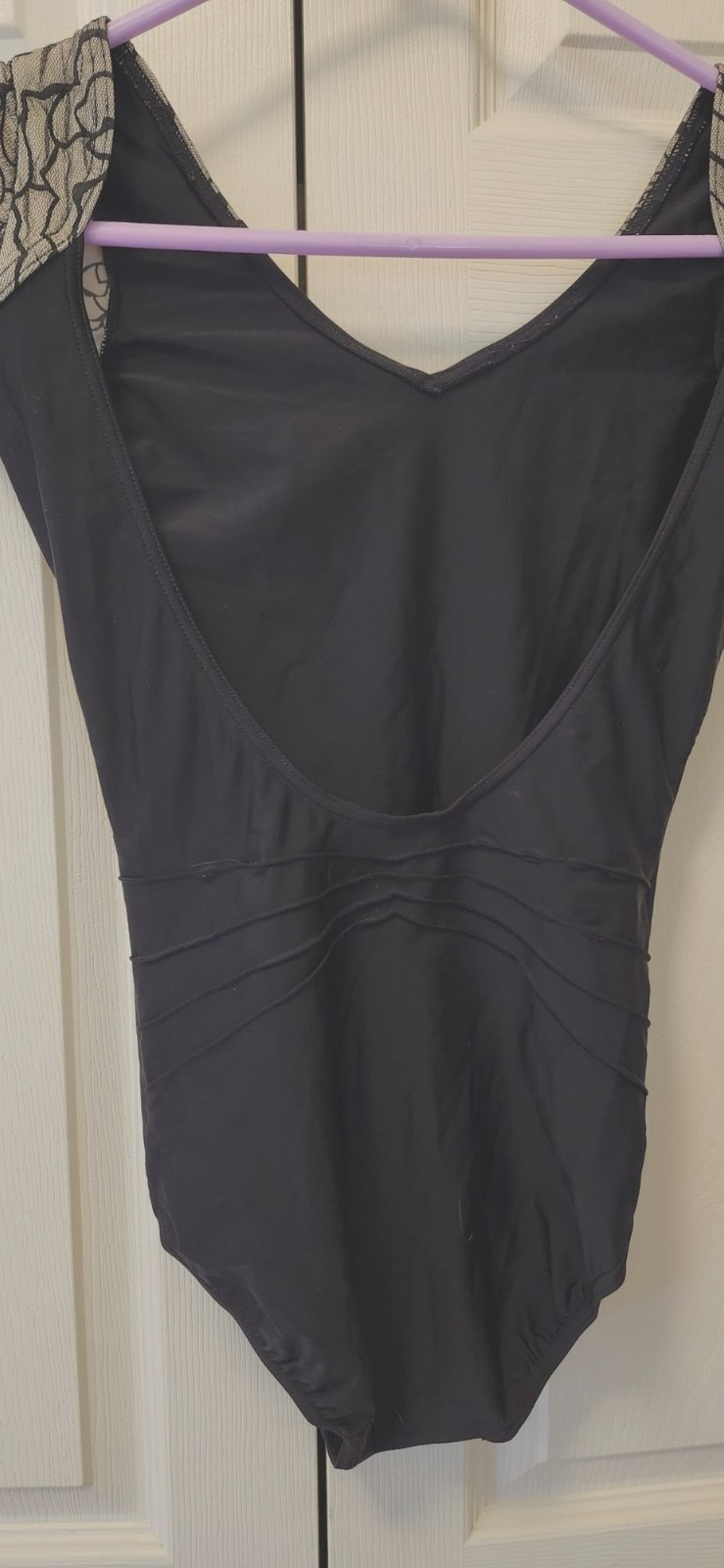 Women Capezio Textured Rose Sleeve V Neck Scoop Back Leotard Black Size M
