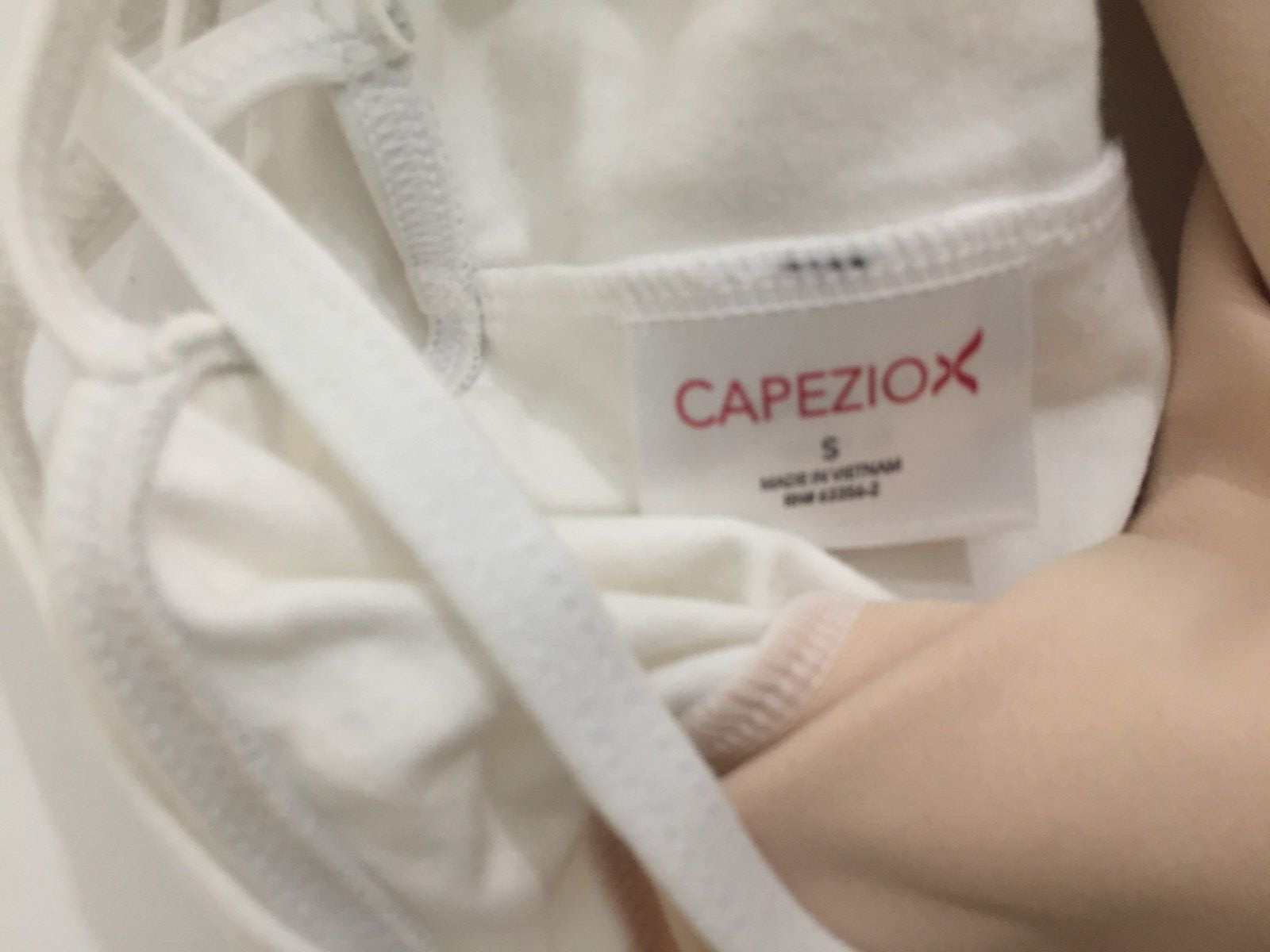 Capezio women’s White Classic V-neck Camisole Leotard CC102 Size Small