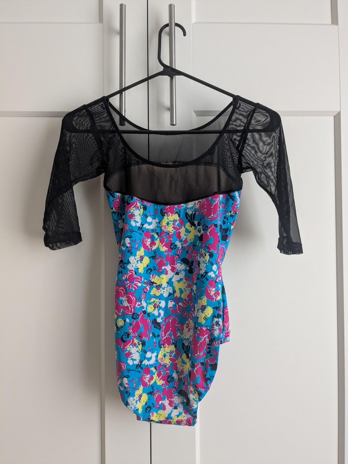Elevé Women’s Leotard With Mesh Sleeves, Blue & Pink Floral Pattern, Size Small